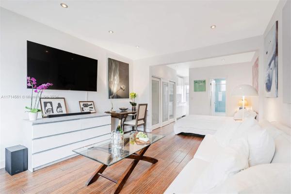 Penn Eleven, 1050 Pennsylvania Ave #29, Miami Beach, Florida 33139, image 1