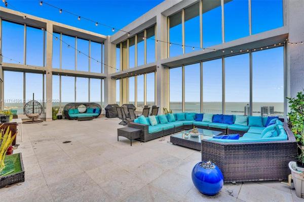 Icon Brickell Tower 2, 495 Brickell Ave #PH-5701, Miami, Florida 33131, image 1