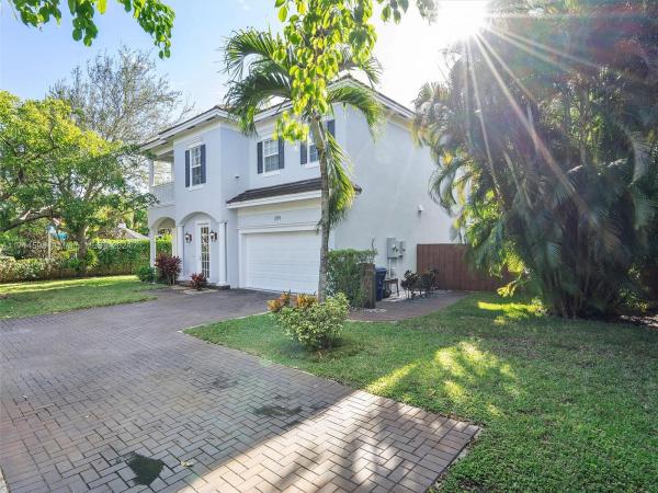 Letarte, 2119 NE 7th Ave, Wilton Manors, Florida 33305, image 1