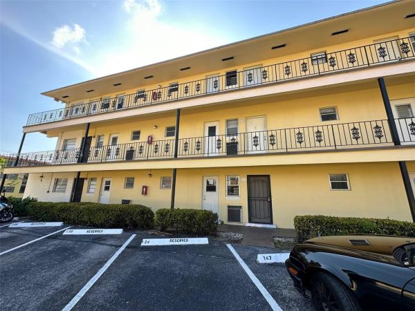 Biscayne Lake Gardens, 20201 NE 29th Ct #D111, Aventura, Florida 33180, image 1