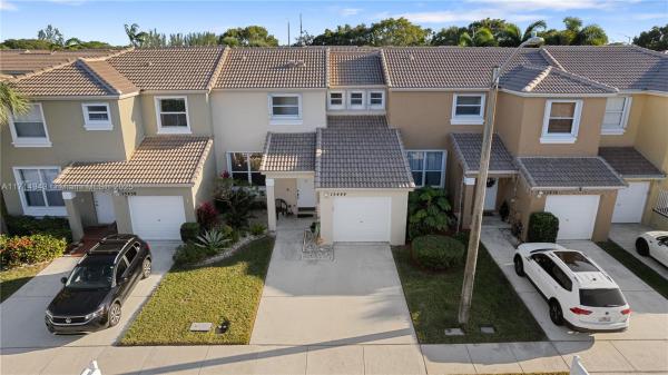 Park Crossing, 15444 NW 12th Pl #15444, Pembroke Pines, Florida 33028, image 1