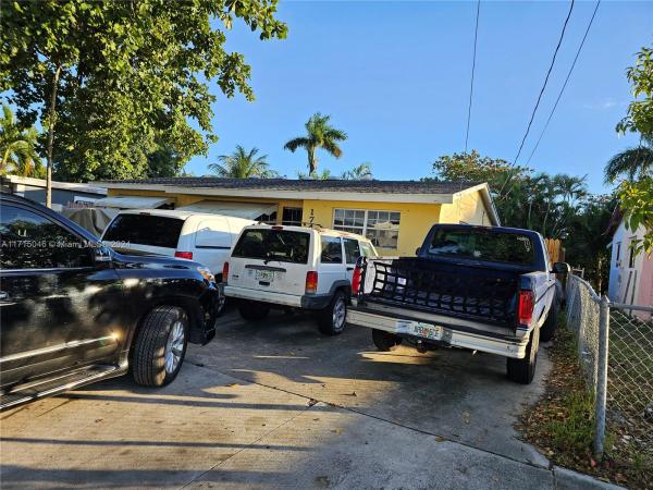 Pine Tree Lake, 1740 Opa Locka Blvd, Opa-Locka, Florida 33054, image 3