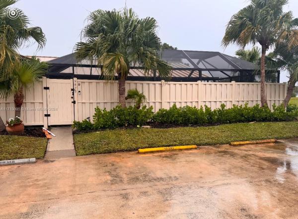 Westwood Gardens, 5872 Golden Eagle Cir #5872, Palm Beach Gardens, Florida 33418, image 1