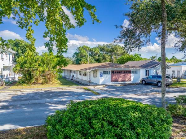 St James Court, 1203 N 17th Ct, Hollywood, Florida 33020, image 1