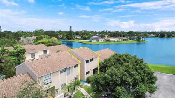 Jupiter Village, 601 Lakewood Dr #13C, Jupiter, Florida 33458, image 1