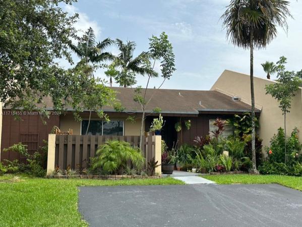 Devon Aire Villas, 12310 SW 119th Ln 0, The Crossings, Florida 33186, image 1