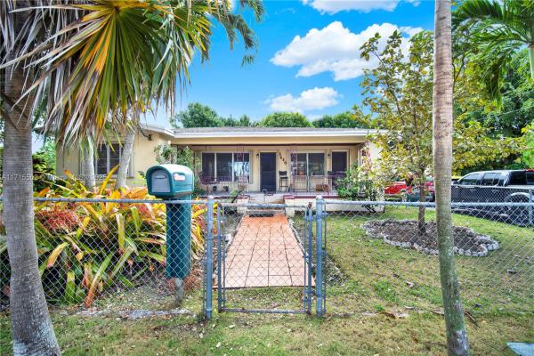Larkins Townsite, 5880 SW 66th St, South Miami, Florida 33143, image 1