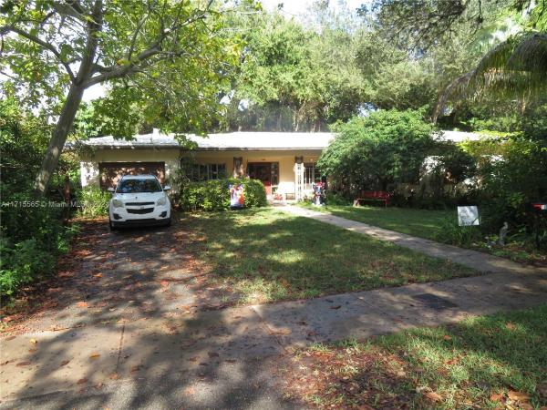 Coral Gables Country Club, 1131 Catalonia Ave, Coral Gables, Florida 33134, image 1