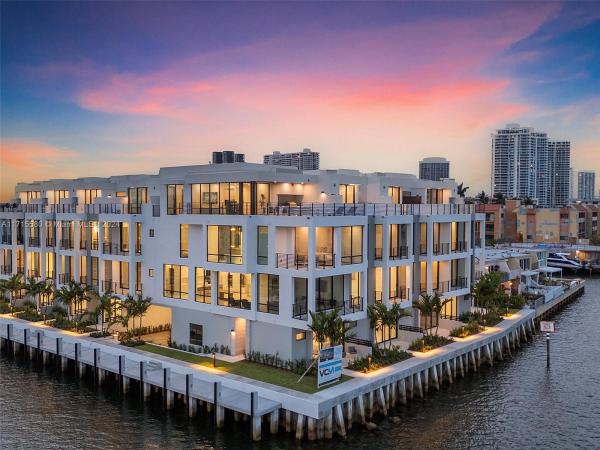 4002 NE 167th St, North Miami Beach, Florida 33160, image 1