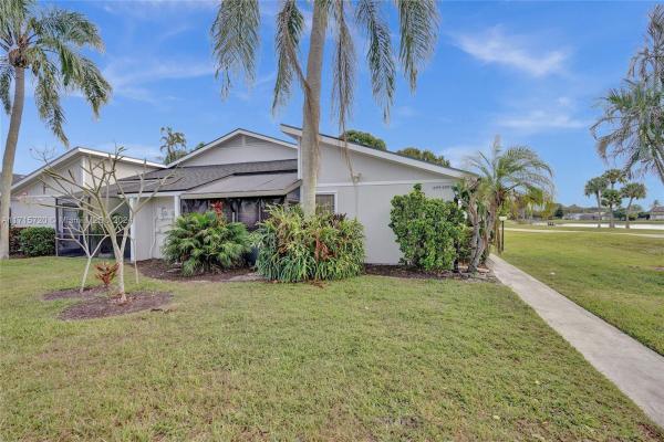 Lakeside Green, 4399 Willow Pond Cir, West Palm Beach, Florida 33417, image 1