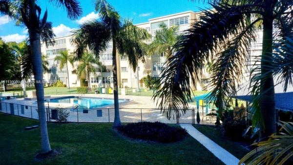 Meadowbrook Towers, 218 NE 12th Ave #508, Hallandale Beach, Florida 33009, image 1