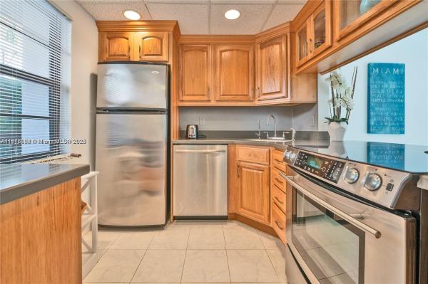 Lauderdale Landings, 5495 NE 25th Ave #404, Fort Lauderdale, Florida 33308, image 1