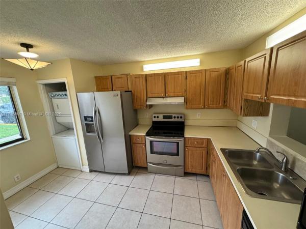 Royale Gardens, 8041 Southgate Blvd #H5, North Lauderdale, Florida 33068, image 1