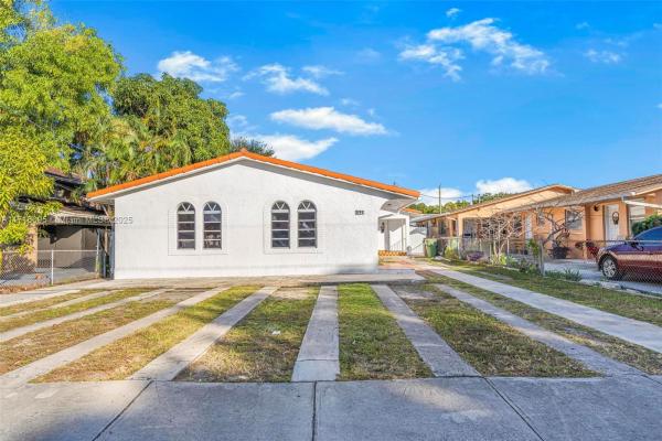West Buena Vista, 1341 SE 9th Ave, Hialeah, Florida 33010, image 1