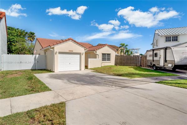 Princetonian Estates, 12229 SW 250th St, Princeton, Florida 33032, image 3