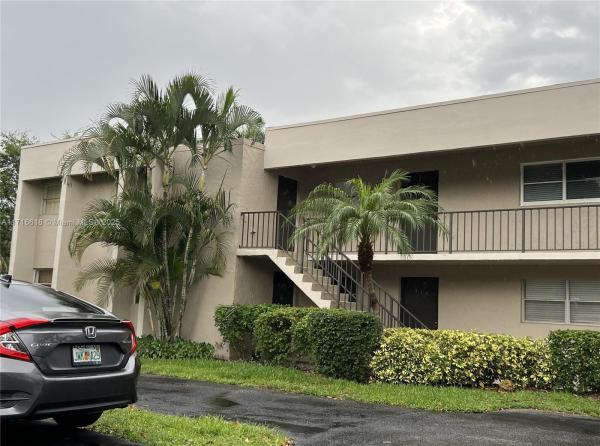 Alpine Woods, 8528 Old Country Mnr #119, Davie, Florida 33328, image 1