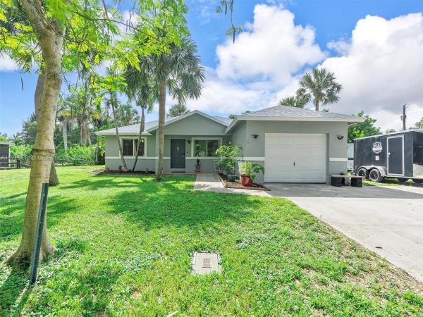 Marshall Court, 2451 SW 43rd Ter, Fort Lauderdale, Florida 33317, image 1