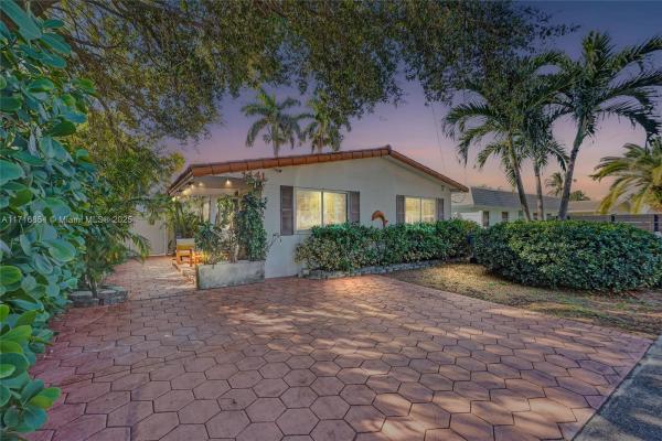Florian Isles, 1441 NW 10th St, Dania Beach, Florida 33004, image 1