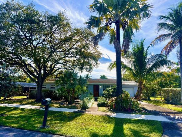 Bel Aire, 10260 Dolphin Rd, Cutler Bay, Florida 33157, image 1