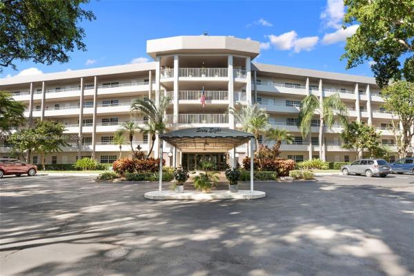 Oaks Lane At Palm-Aire, 545 Oaks Ln #405, Pompano Beach, Florida 33069, image 1