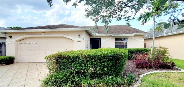 Foxhall, 5065 N Foxhall Dr N, West Palm Beach, Florida 33417, image 1
