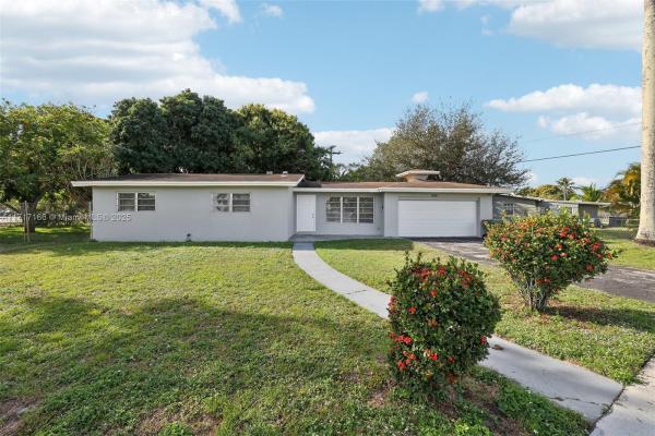 Lauderdale Villas, 1549 NW 11th Way, Fort Lauderdale, Florida 33311, image 1