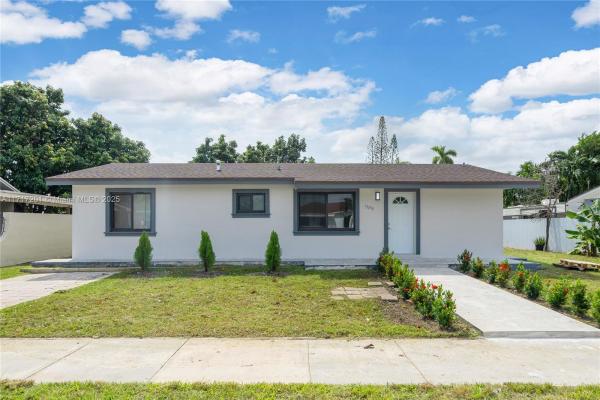 Palmland Homes South, 15250 SW 302nd St, Leisure City, Florida 33033, image 1