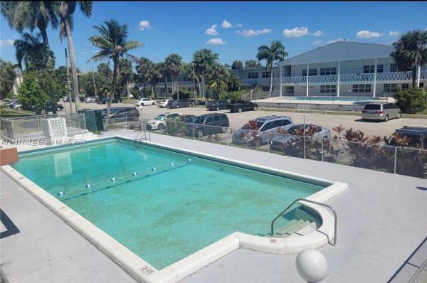 Floridian Arms, 1450 NE 170 St #211, North Miami Beach, Florida 33162, image 1