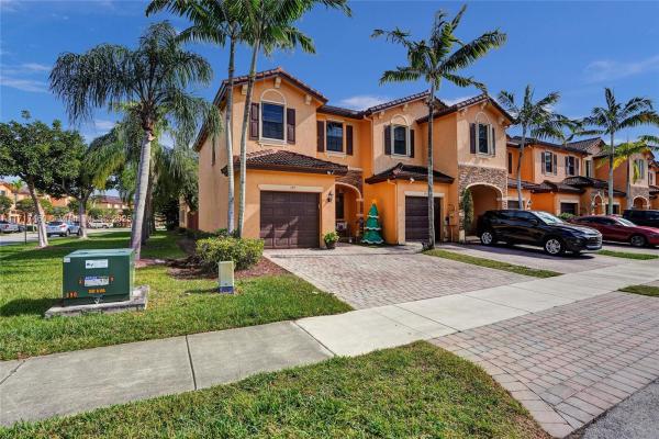 Umbria At The Vineyards, 397 NE 37th Ave, Homestead, Florida 33033, image 1