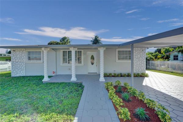 Pine Tree Park, 2920 NW 156th St, Miami Gardens, Florida 33054, image 1