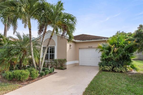 Pine Ridge At Delray Beach, 7624 Mansfield Hollow Rd, Delray Beach, Florida 33446, image 1
