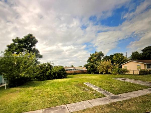 South Miami Heights Manor, 16922 SW 119th Ct, South Miami Heights, Florida 33177, image 1