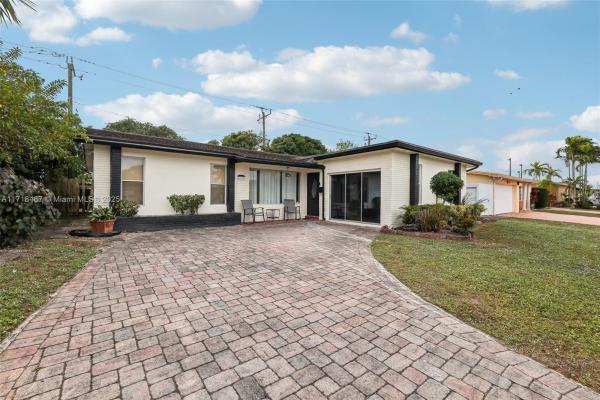 The Knolls, 8626 Southampton Dr, Miramar, Florida 33025, image 1