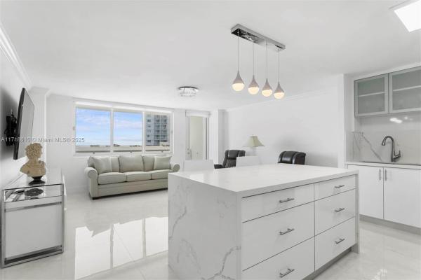 Burleigh House, 7135 Collins Ave #624, Miami Beach, Florida 33141, image 1