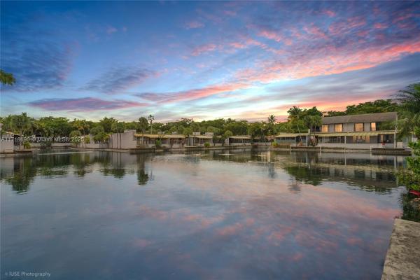 Windmill Gate, 6438 Milk Wagon Ln #6438, Miami Lakes, Florida 33014, image 1