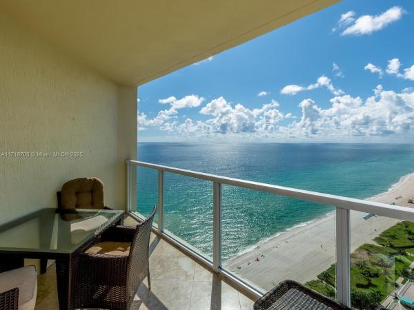 La Perla, 16699 Collins Ave #2701, Sunny Isles Beach, Florida 33160, image 1