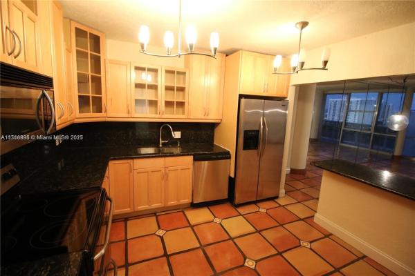 King Cole, Miami Beach, Florida 33141, image 3