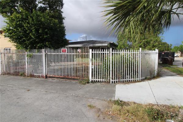 Hialeah Homesites, 965 W 23rd St, Hialeah, Florida 33010, image 1