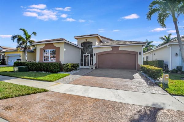 GreensPointe At Lacuna, 6330 Harbour Oak Dr, Lake Worth Beach, Florida 33467, image 1