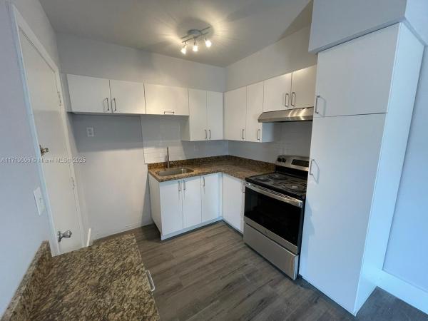 Palmview, 1824 Monroe St #14, Hollywood, Florida 33020, image 1
