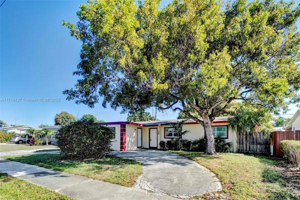 Lantana Heights, 108 N 12th St, Lantana, Florida 33462, image 1