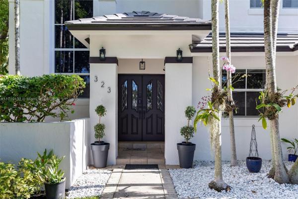 Coconut Grove, 323 S Sarto Ave, Coral Gables, Florida 33134, image 2