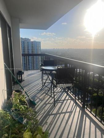 Brickell Bay Club, 2333 Brickell Ave #2616, Miami, Florida 33129, image 1