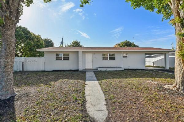 Carol City, 3912 NW 176th Ter, Miami Gardens, Florida 33055, image 1