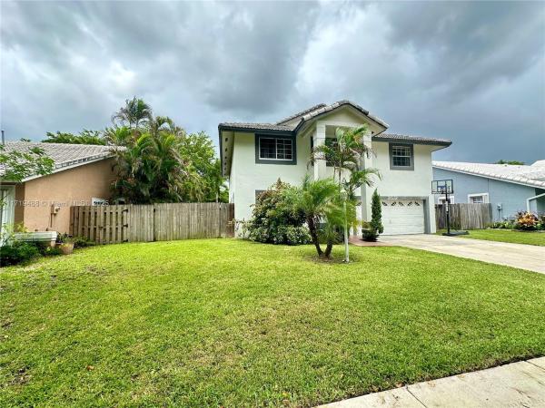 Laguna Point North, 21532 SW 94th Ct, Cutler Bay, Florida 33189, image 1