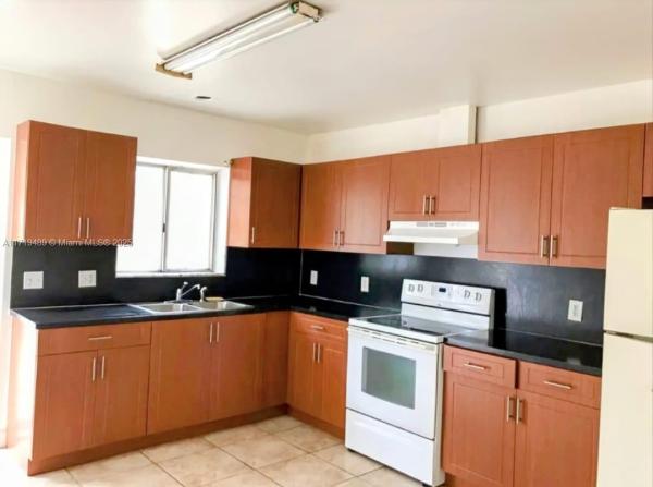 Marden Heights, 7801 NW 6th Ave, Miami, Florida 33150, image 1