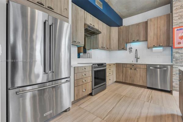 Uptown Lofts, 2275 Biscayne Blvd #804, Miami, Florida 33137, image 1