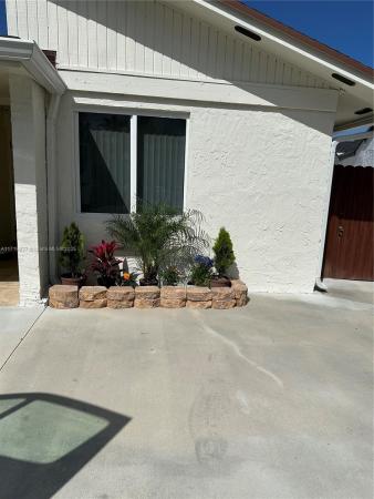 Les Chalets, 2021 SW 105th Ct, University Park, Florida 33165, image 1