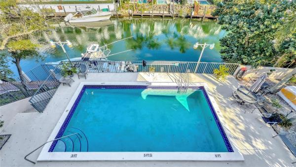 Futura Sansovino, 5201 Orduna Dr #15, Coral Gables, Florida 33146, image 2