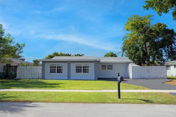 Sunflower, 8121 NW 72nd Ave, Tamarac, Florida 33321, image 1